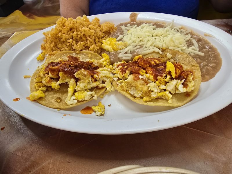 Por Mis Huevos by Machetes food
